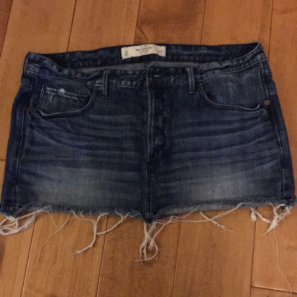 Abercrombie & Fitch dark jean mini skirt